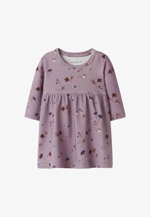 Lilla langærmet kjole med samlet talje, prydet med blomster- og svampeprint i forskellige farver. Blødt bomuldsstof.