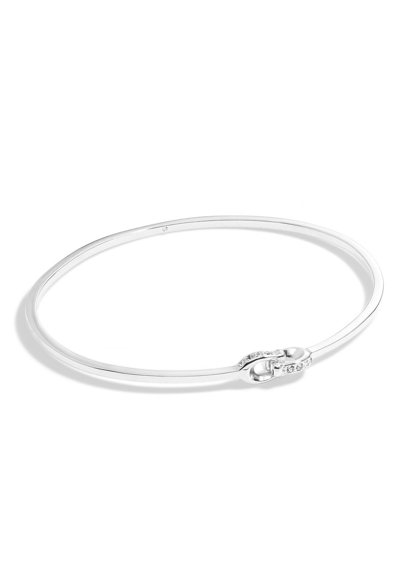 Silbernes Armband mit einer glatten, runden Form und einem Verschluss, der mit kleinen Kristallen verziert ist.
