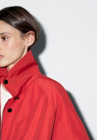Massimo Dutti NECK - Veste légère - red