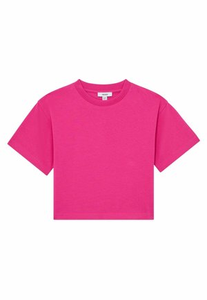 Jasnoróżowy krótki t-shirt z krótkim rękawem, z okrągłym dekoltem i widoczną metką marki wewnątrz kołnierza.