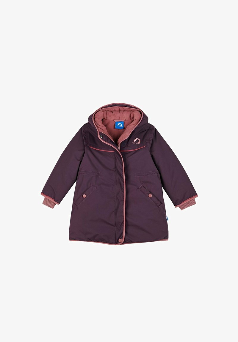 Lunga giacca isolante viola con cappuccio, fodera rosa, bottoni frontali, due tasche laterali e polsini a coste. Accentuata da un logo.