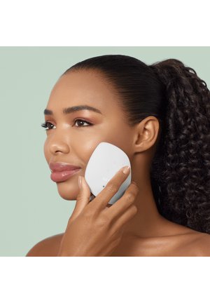 GESKE, SONIC WARM COOL MASK | 9 IN 1 - Hudplejeredskab - white