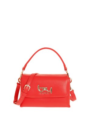 Borsa a mano in pelle rossa con logo fibbia dorata sul davanti, dotata di manico superiore e tracolla regolabile con accessori dorati.