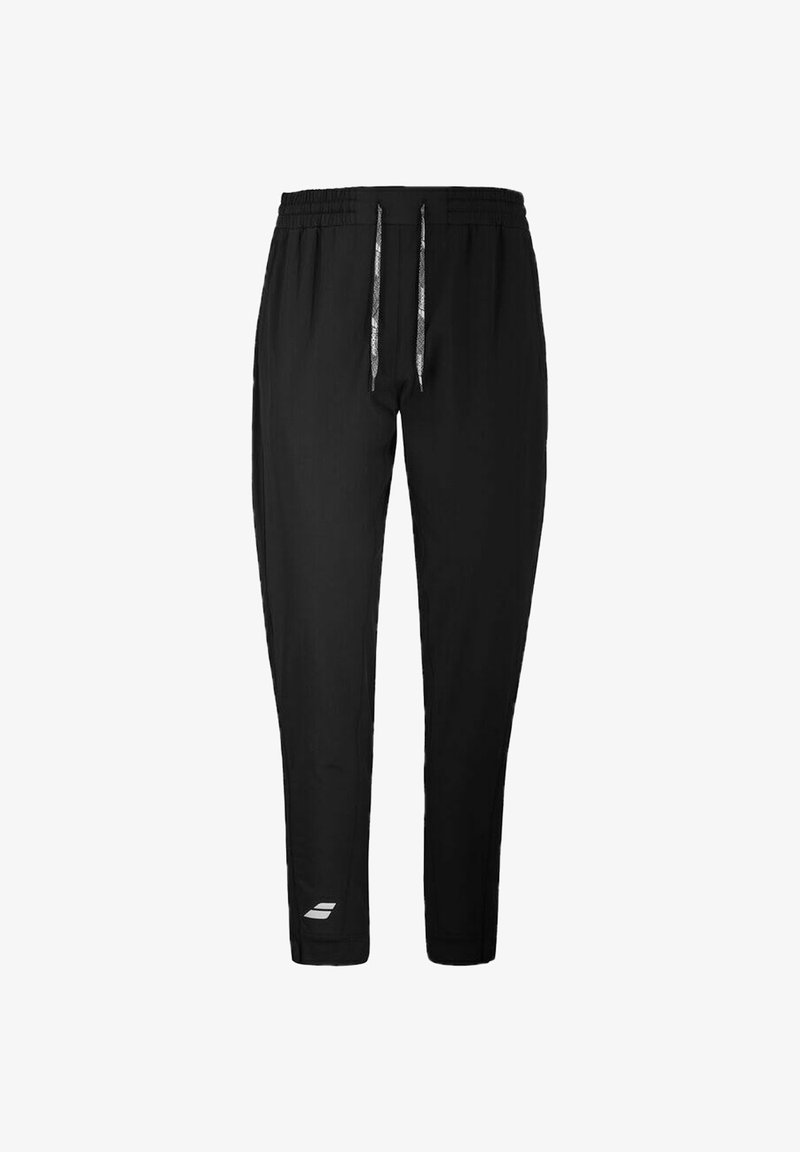 Pantalones deportivos negros con cintura ajustable mediante cordón, piernas entalladas y un detalle de logo blanco en la parte inferior izquierda. Textura de tela suave.