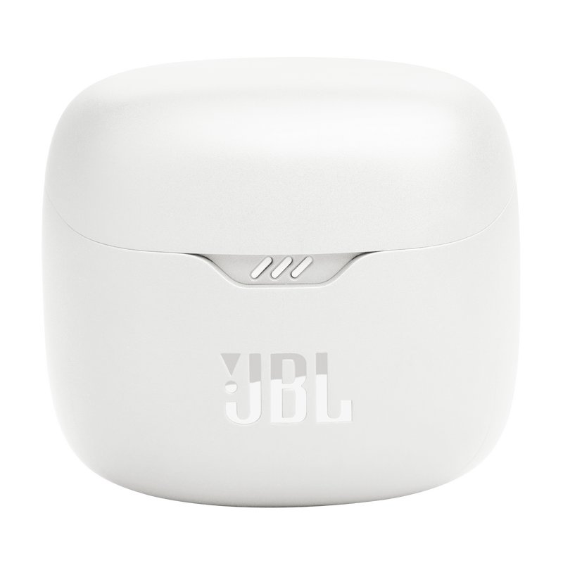 Boîtier de charge blanc JBL aux bords arrondis. Présente une surface brillante et un logo en relief. Comprend une petite ouverture et trois points horizontaux.