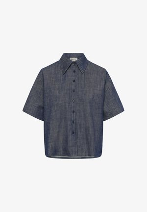 Chemise à manches courtes en chambray bleu foncé, boutonnée devant avec un col pointu et sept boutons noirs.