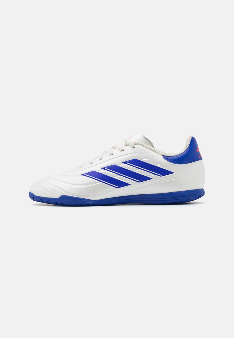 adidas Performance COPA PURE 2 CLUB IN - Botines de fútbol sala - footwear white/lucid blue/solar red