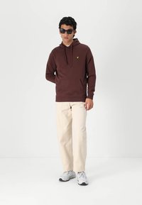 Lyle & Scott Sudadera - deep mahogany