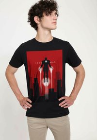 Marvel AVENGERS CLASSIC TAKE OFF UNISEX - Triko s potiskem - black
