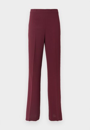 Pantalons bordeaux à jambes larges avec une texture lisse, dotés d'une taille haute et de deux plis avant pour un look ajusté.