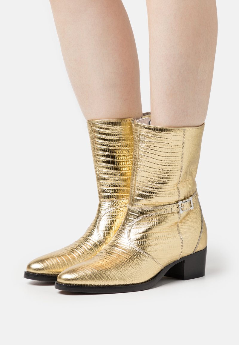 Vivienne Westwood SATURDAY Cowboy/biker ankle boot gold/gold