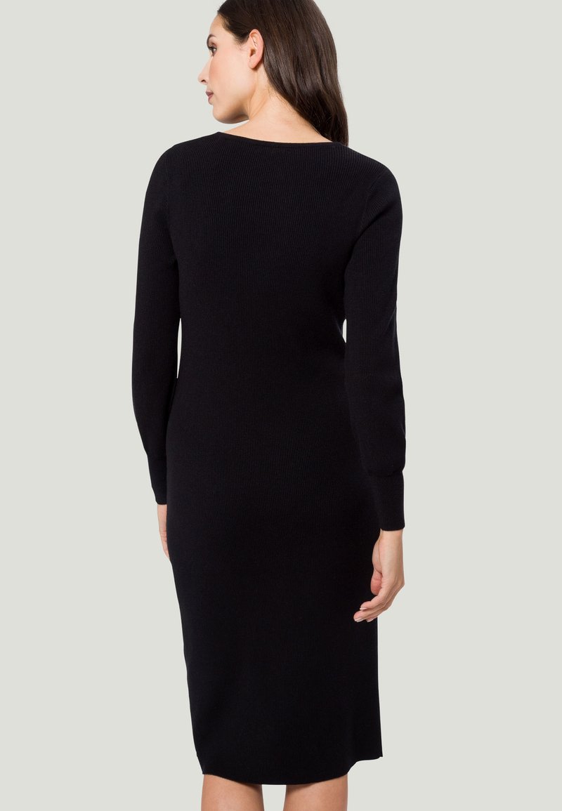 Damen Freizeitkleider | zero KARREEAUSSCHNITT Strickkleid black/schwarz - CF97243 Damen Freizeitkleider | zero KARREEAUSSCHNITT Strickkleid black/schwarz - CF97243