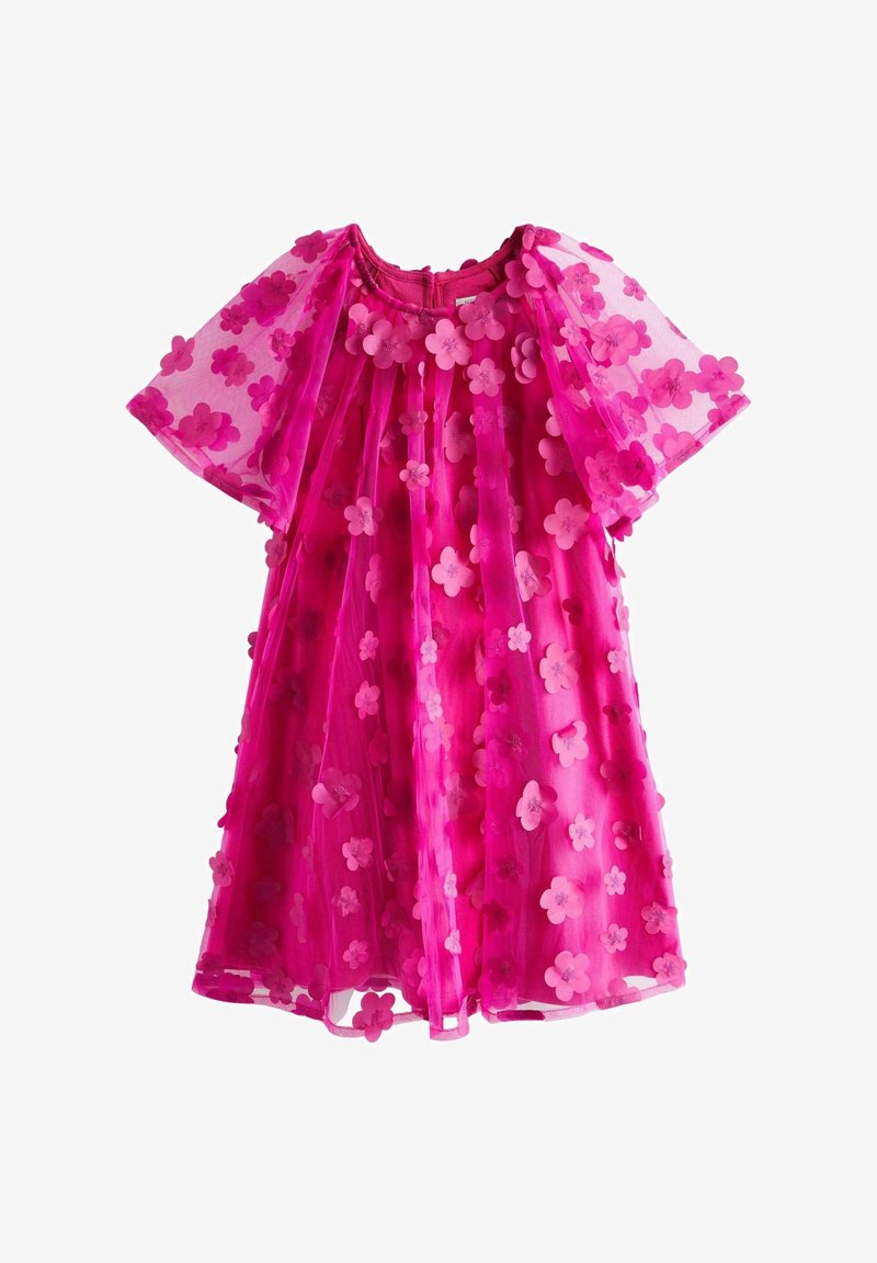 Robe courte à manches courtes rose vif avec un voile transparent décoré d'appliques de fleurs en trois dimensions.
