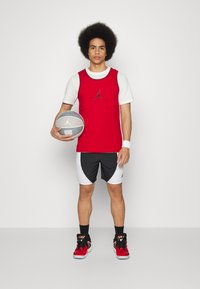 Jordan BREAKFAST CLUB TANK - Top - gym red/black