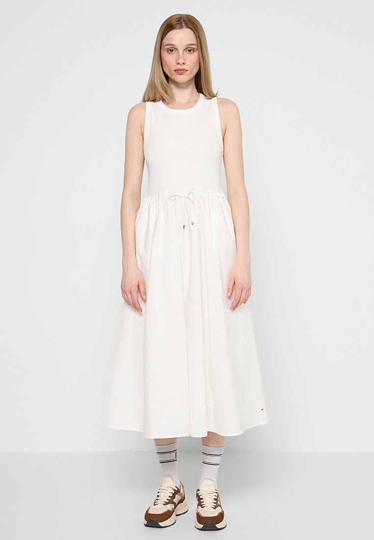 Tommy Hilfiger Jurk wit Tommy Hilfiger Jurk wit