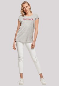 F4NT4STIC HARRY POTTER GRYFFINDOR TEXT - Marškinėliai su spaudiniu - heather grey