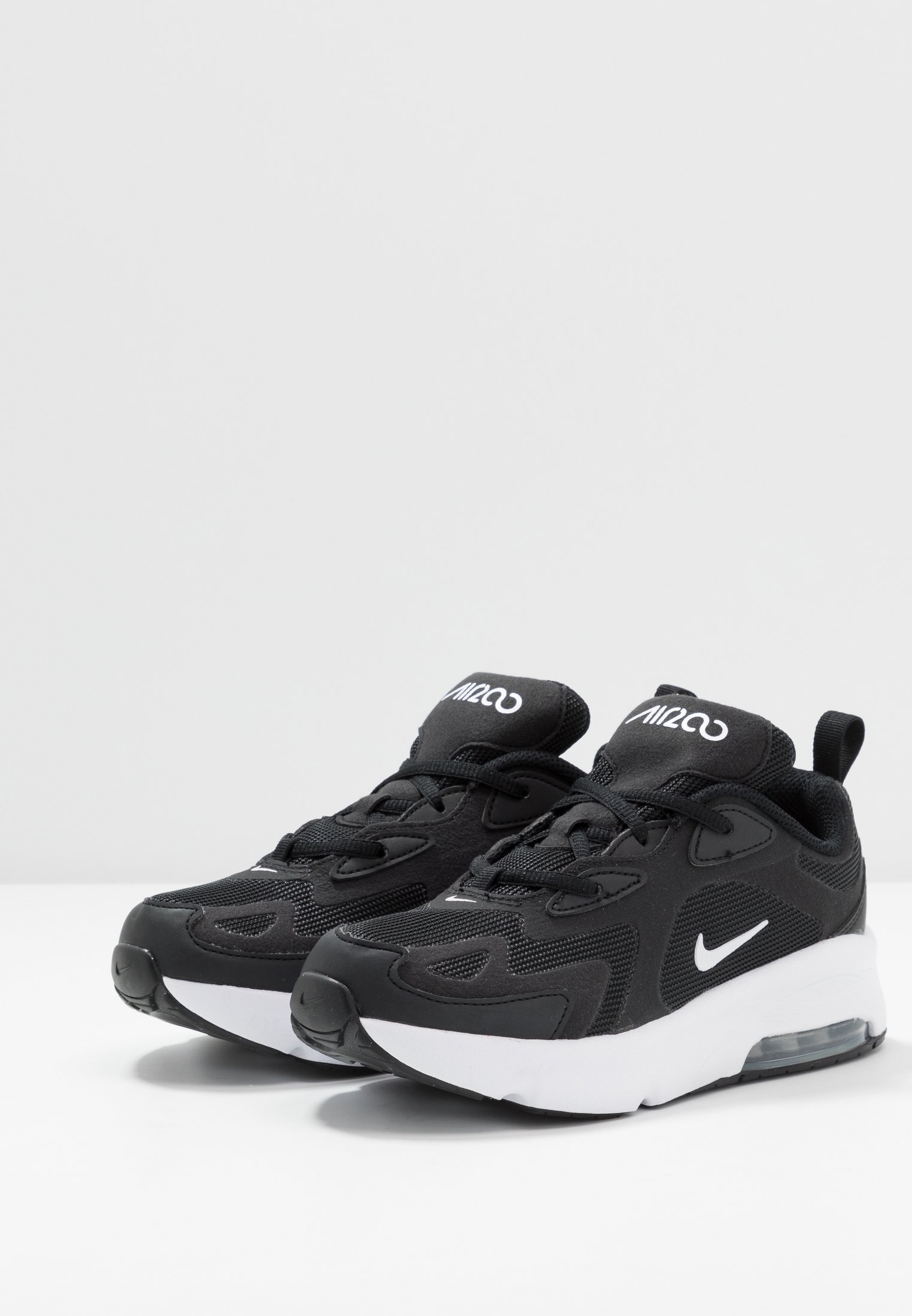 schuh nike 200