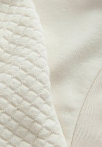 Baker by Ted Baker JOGGERS SET REGULAR FIT - Püksid - cream