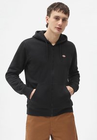 Unselected, black