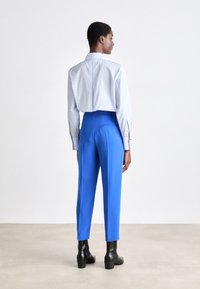 BOSS TAPIAH - Chinos - bright blue