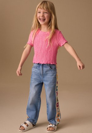 Next, REGULAR FIT - TEXTURED T-SHIRT  . - Trükipildiga T-särk - pink