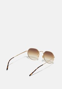 Selezionato, brown
