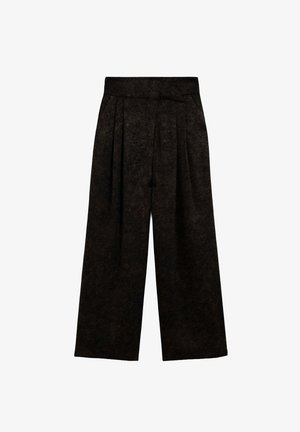 Pantalones de pierna ancha hechos de tejido negro texturizado, con una cinturilla alta y pliegues frontales para un mayor volumen y estilo.