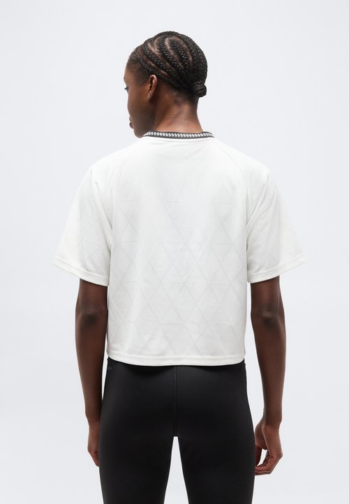 PUMA RELAXED - Sports T-shirt - white — photo 4