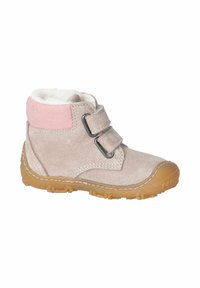 Botas de tobillo de ante rosa claro con dos correas ajustables, forro blanco suave y una suela de goma texturizada para mayor tracción.