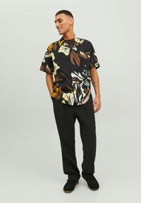 Jack & Jones JORCABANA AOP - Camisa - tap shoe