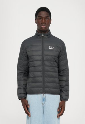 TRAIN CORE LIGHT JACKET - Pūkinė striukė - asphalt