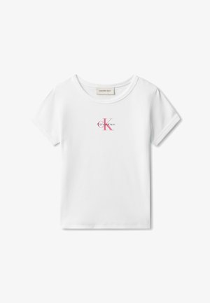 Weißes, kurzärmliges, geripptes Baumwoll-T-Shirt mit Rundhalsausschnitt, mit pinkem und schwarzem Calvin Klein-Logo mittig auf der Brust.