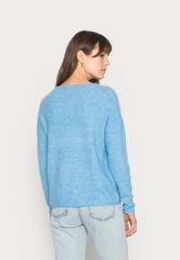 Vero Moda VMCREWLEFILE V-NECK  NOOS - Camisola - blue bell