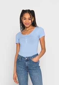 Pieces PCKITTE - T-shirt básica - vista blue