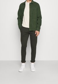 Solid Chaqueta vaquera - khaki