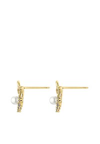 Goldene Ohrringe mit einem gewellten Design und einem Perlenakzent, verziert mit kleinen klaren Steinen und einem geraden Stecker zum Befestigen.