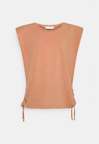 Selecionado, pecan brown