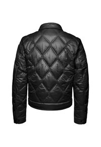 Giacca nera trapuntata con motivo a rombi, realizzata in materiale sintetico, con bottoni a pressione e vita aderente. Presenta un colletto classico e maniche lunghe.