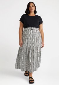 IN DUE - Vestito di maglina - nero