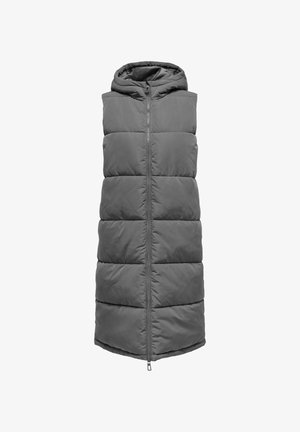 Grå ärmlös pufferväst med huva, som har horisontella quiltade sektioner och en framdragkedja, gjord av mjukt, isolerat material.