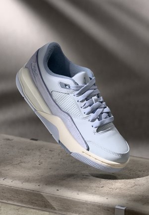 JORDAN FLIGHT COURT - Tossud - pure platinum-coloured/ashen slate/ghost/sail