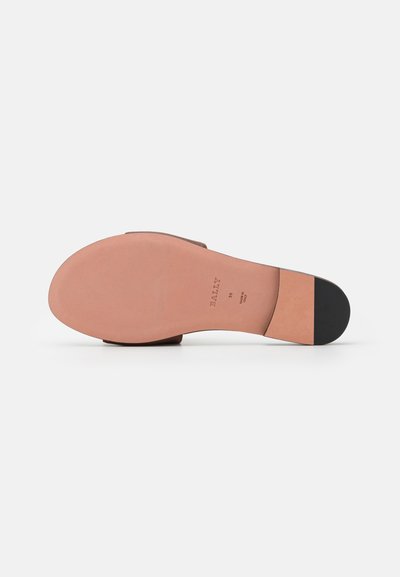 Bally GHIS - Sandalias planas - cognac
