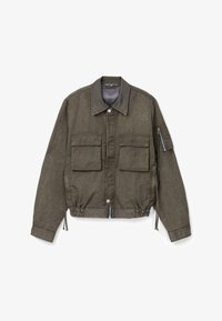 Seleccionado, dirty black