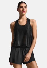 Vybrané, black-black reflective