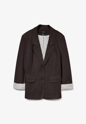 Juodas švarkas su vienakriliu dizainu, atvartinėmis atlapomis, dviem priekinėmis kišenėmis ir dryžuotu vidiniu pamušalu, matomu prie rankovių.