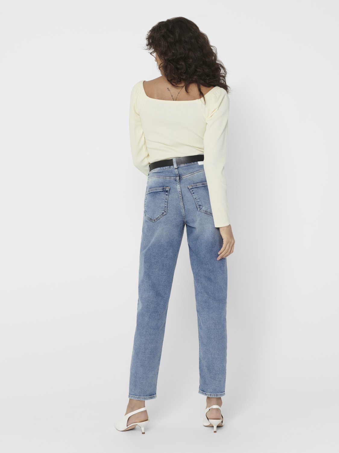 ONLY ONLVENEDA LIFE MOM FIT - Jeans slim fit - light blue/carta da zucchero  - Zalando.it