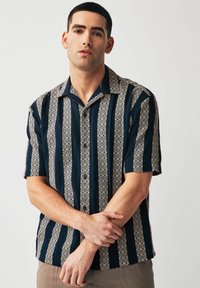 Next TEXTURED STRIPE SHORT SLEEVE WITH CUBAN COLLAR  - REGULAR FIT - Skjorter - navy
