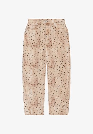 Beige broek met hoge taille en donkerbruine polkadots, frontale knoop- en ritssluiting, ontwerp met vijf zakken en rechte pijpen.