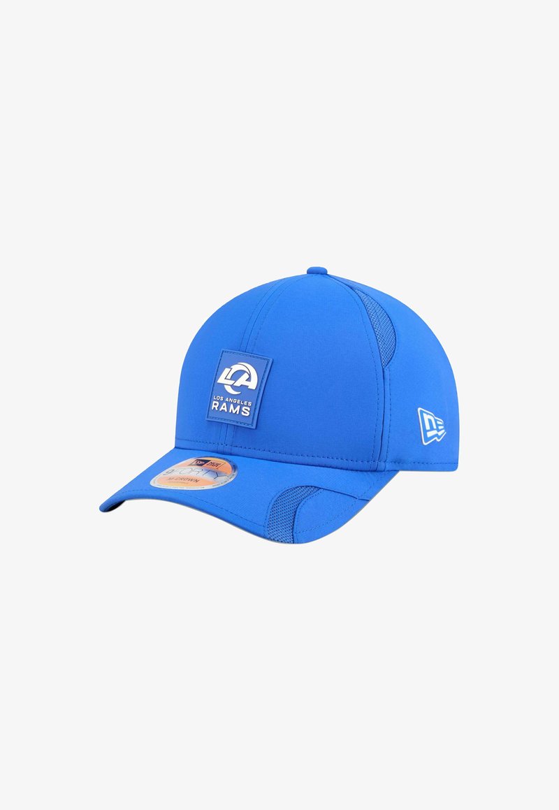 Blaues Cap mit strukturiertem Design, ausgestattet mit dem Logo-Patch der Los Angeles Rams und einem flachen Schirm; aus glattem, dehnbarem Material mit Mesh-Elementen gefertigt.