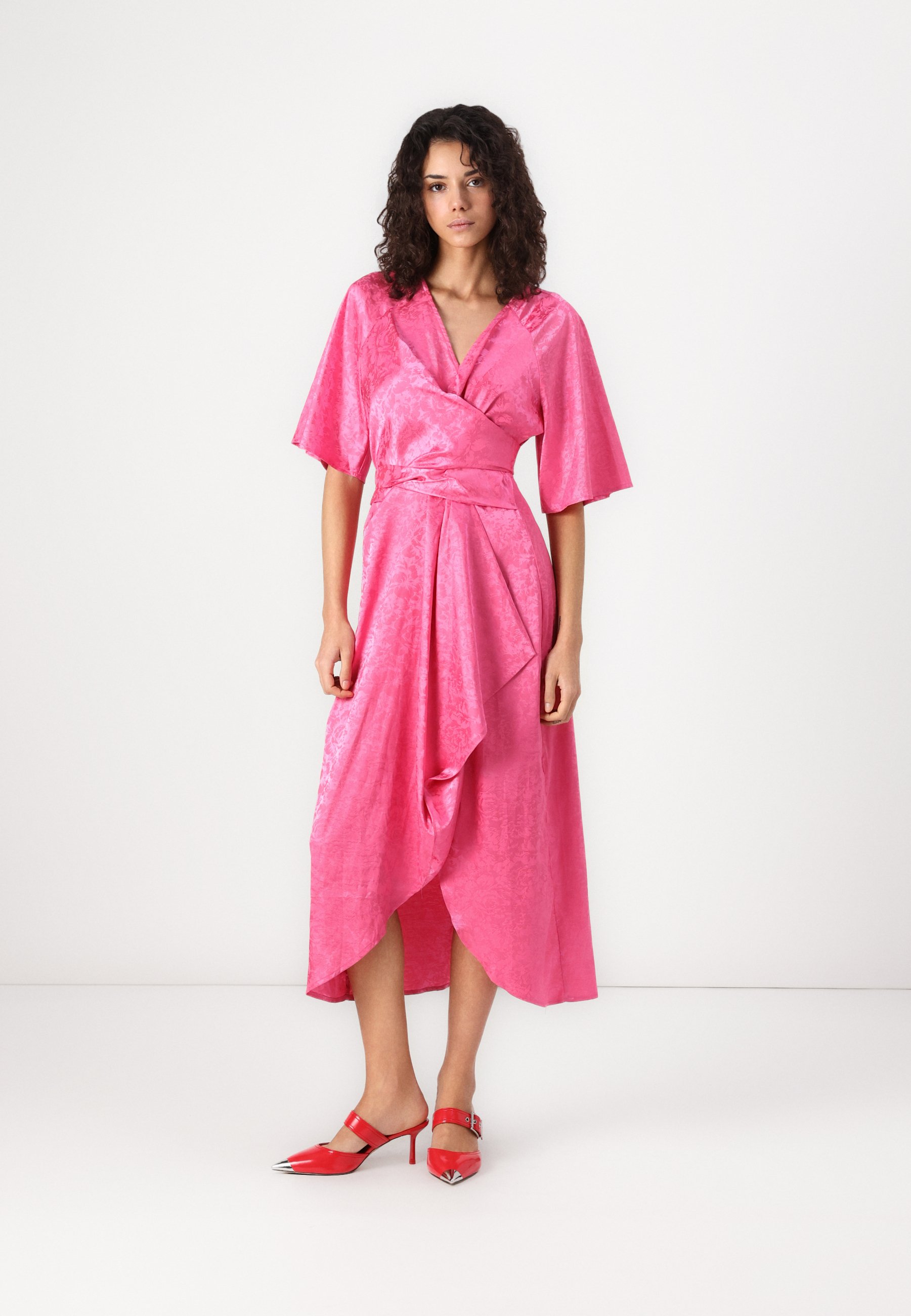 open lace back dress Petite V-Neck Bell-Sleeve Kimono Maxi Dress main image 0